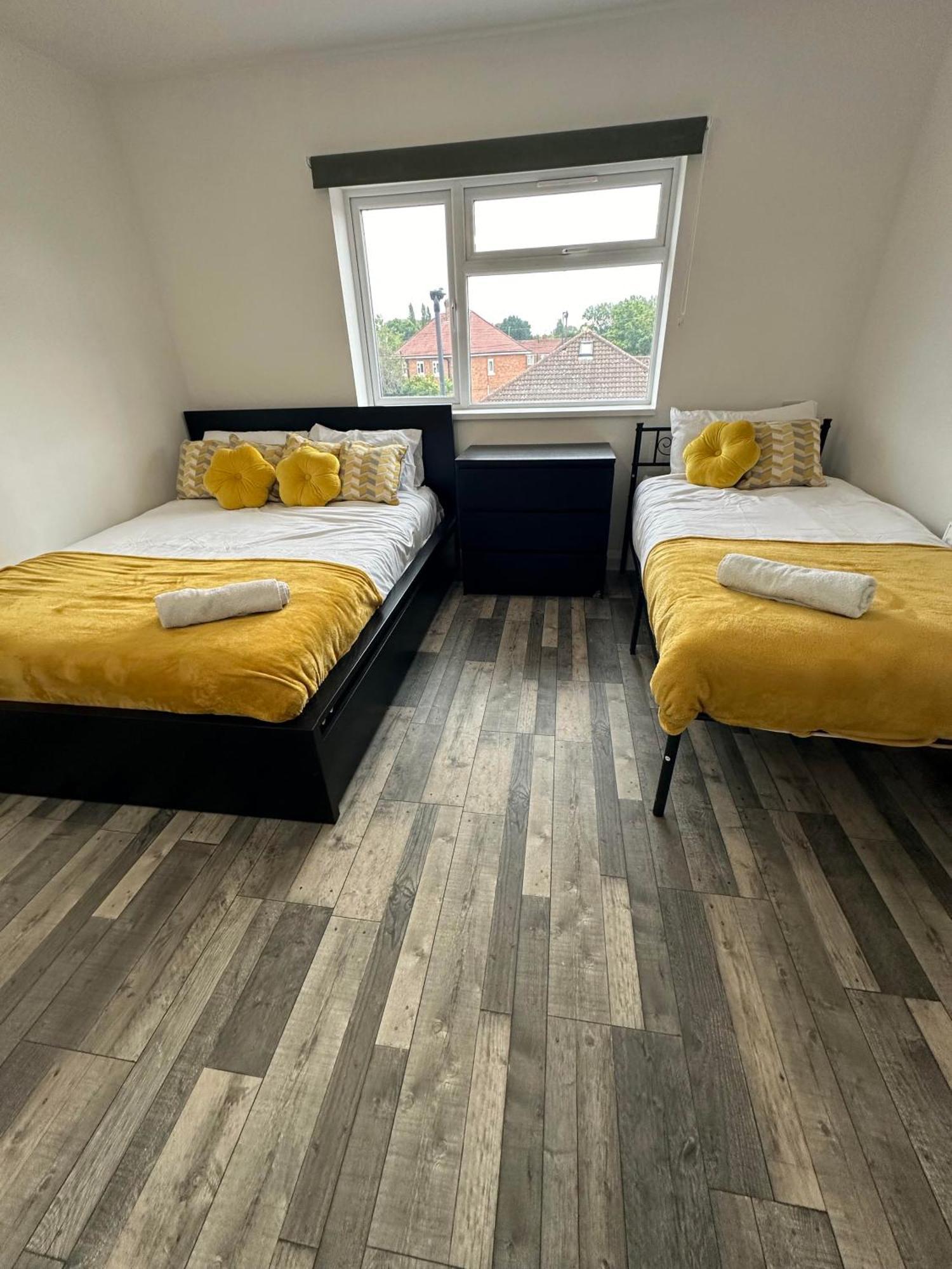 Shakespeare House 19 Bedrooms 30 Beds Up To 42 People Vakantiehuis *